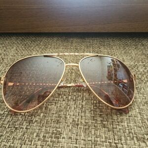 Dana Buchman Aviators